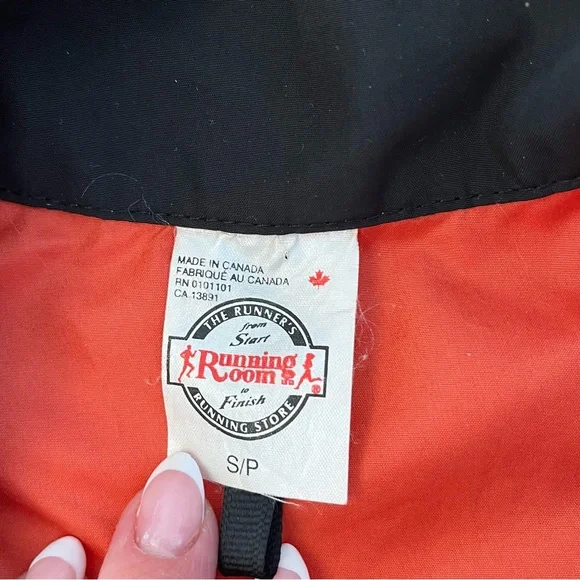 The Running Room Jacket - Picture 3 of 9